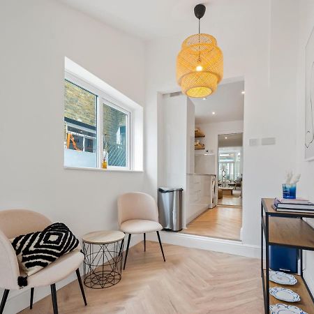 וויטסטייבל Pass The Keys 3 Bed Scandi Heaven Minutes From The Beach מראה חיצוני תמונה