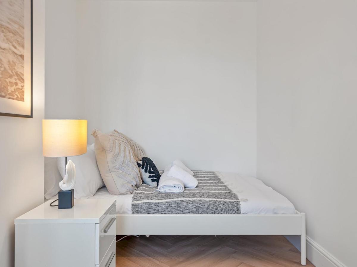 וויטסטייבל Pass The Keys 3 Bed Scandi Heaven Minutes From The Beach מראה חיצוני תמונה