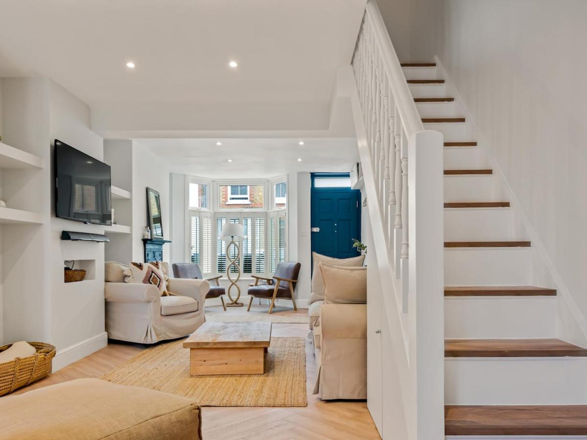 וויטסטייבל Pass The Keys 3 Bed Scandi Heaven Minutes From The Beach מראה חיצוני תמונה